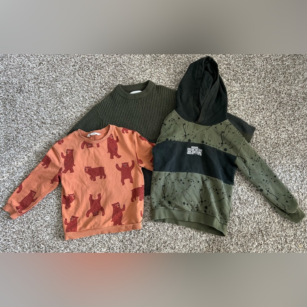 3 pairs boys sweatshirts 6Y